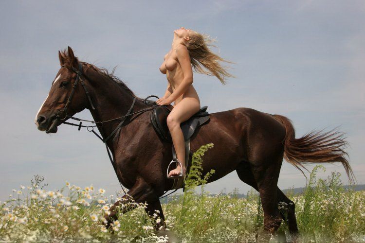 young girl naked with a horse