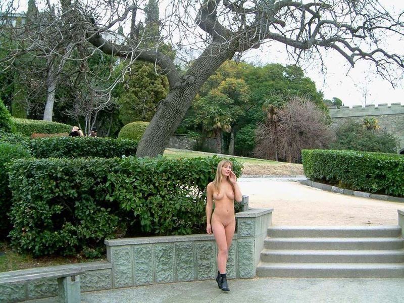 young blonde girl in the gardens of vorontsovsky palace