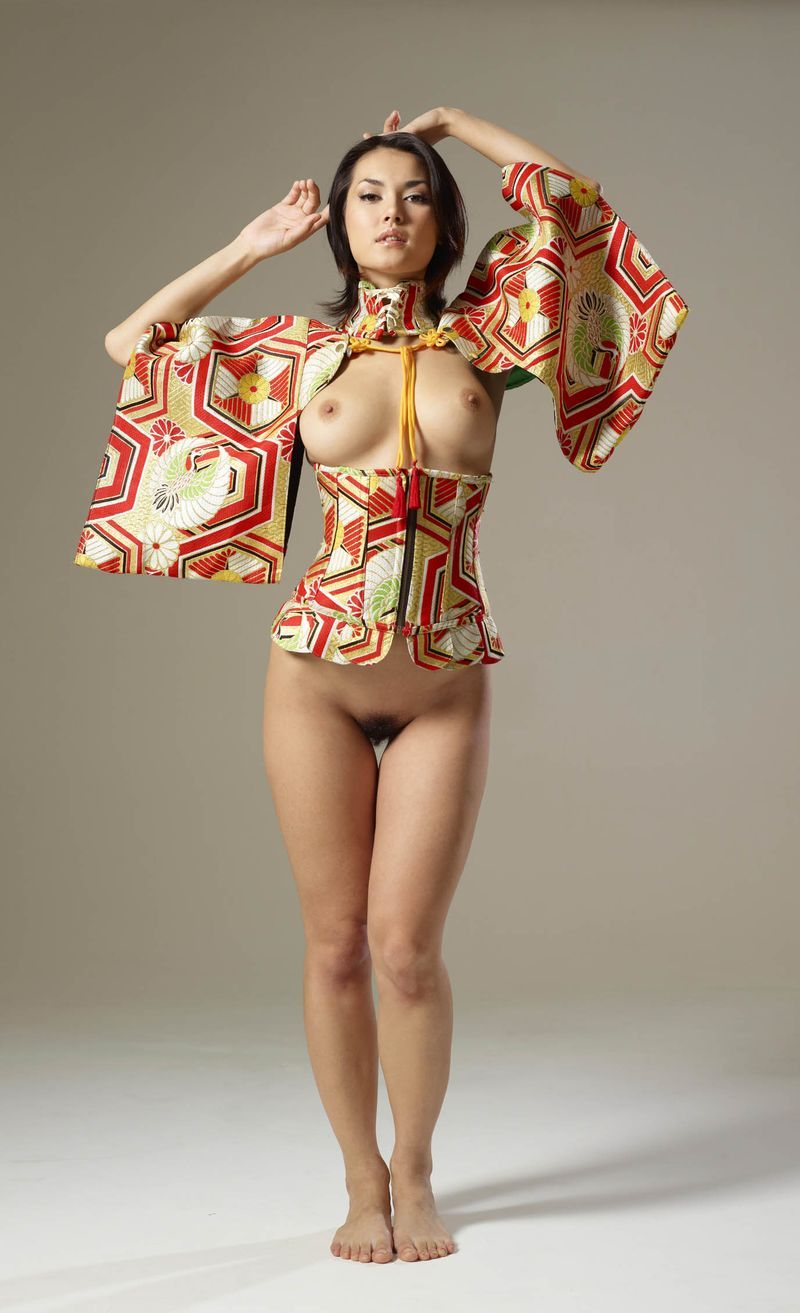 brunette girl wearing traditional japanese clothing