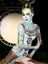 Nake.Me search results: body art girl painting