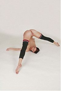 Nake.Me search results: young brunette girl doing gymnastic exercises