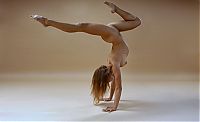 Nake.Me search results: young brunette girl doing flexible gymnastic exercises