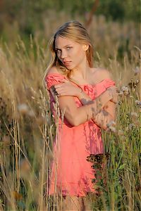 Nake.Me search results: cute young blonde girl outside on a meadow