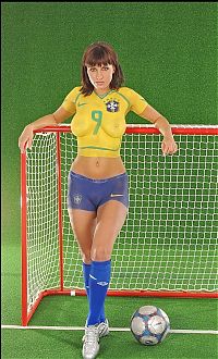 Nake.Me search results: girls in a football team